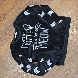 WOUND UP KITTEN SWEATSHIRT.. #6483
